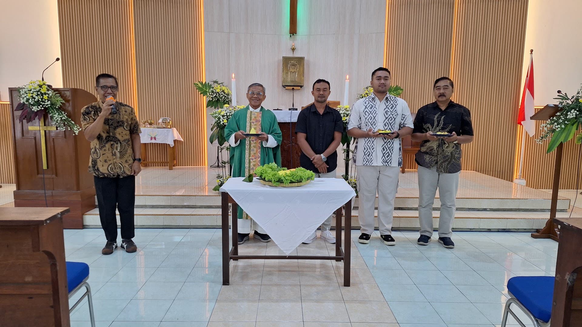 Misa Peringatan 38 Tahun Gereja Santo Venantius Ngelo